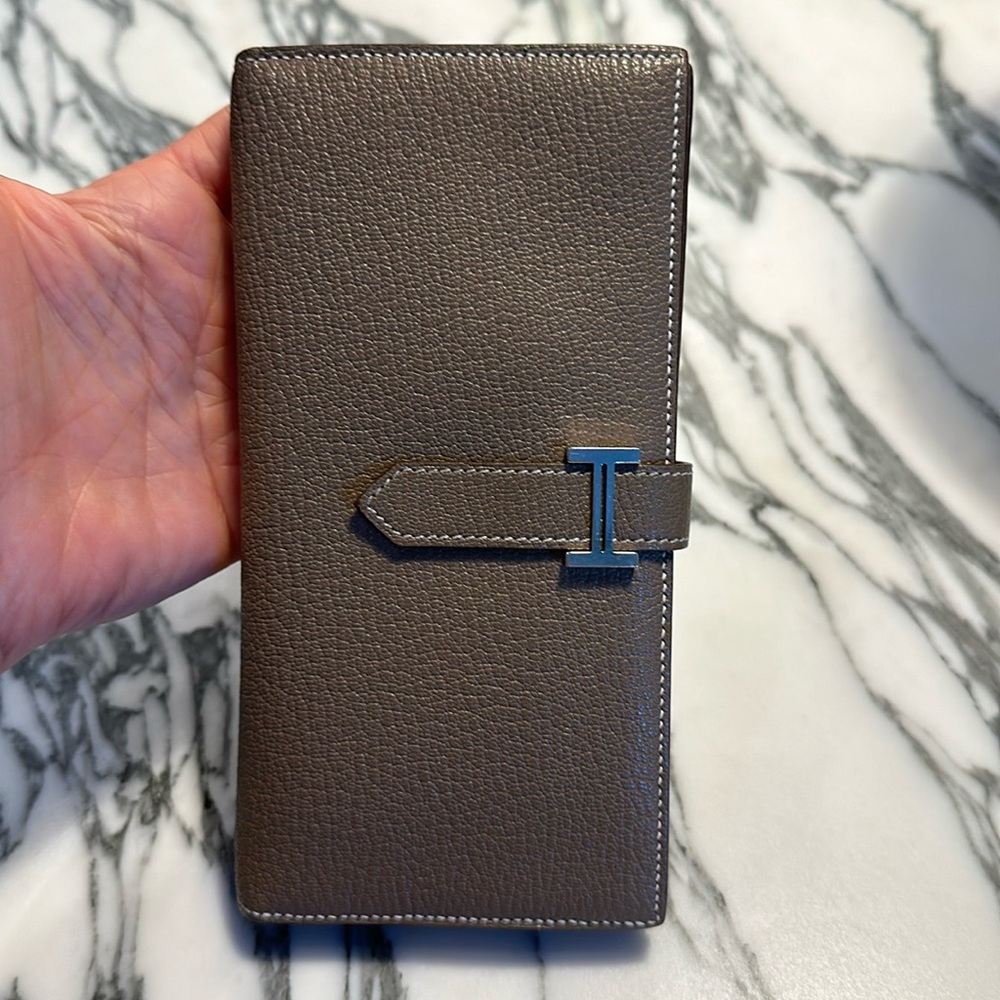 Hermes Bearn H wallet Etoupe with silver hardware-AUTHENTIC